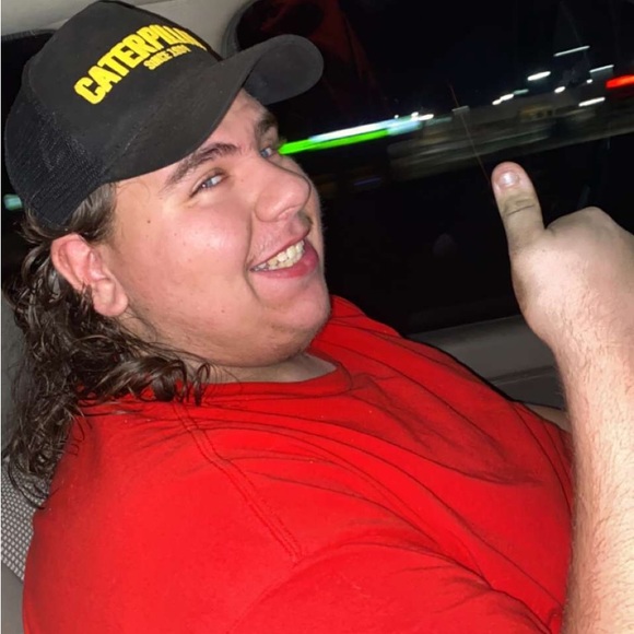 Meet your Posher, Hunter - Picture 1 of 1